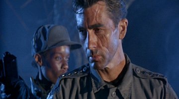 Нормальный мужик был, сделали какого-то полупокера розовощекого(((
Что не говори - есть Терминатор 1 и Терминатор 2 - всё остальное от лукавого!))