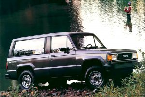 У меня на таком мой автомастер катается. Зверь аппарат! Но мне по душе больше старый дизельный Патрол. Жаль таких машин больше не делают(((