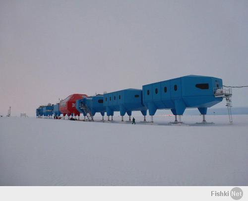 британская антарктическая станция Halley VI напоминает тушку бройлера, а не паровозик ...