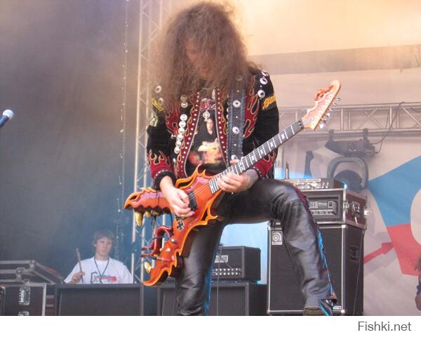 Оформление электрогитар