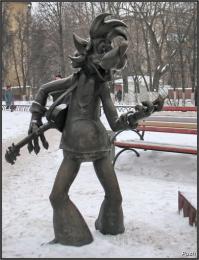 Родственник, однако...