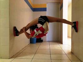 Девушки с отличной растяжкой 