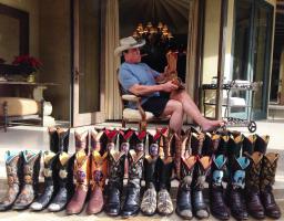 Арни обделили...