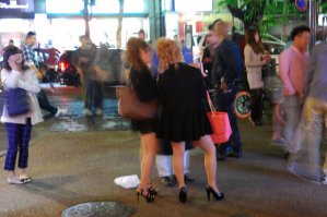 Это туристы на экскурсии 100%