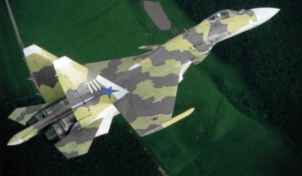 Если представить, что на вооружении ВВС России было бы сотни Су-37-х – Запад БУКВАЛЬНО ДРОЖАЛ БЫ ОТ СТРАХА, а в случае конфликта – гореть «Еврофайтерам», «Рафалям» и «Рапторам» на земле! Но Су-37 постигла печальная судьба – всё решила грязная политика…