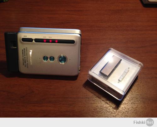 Вот оно новое и старое поколение! Panasonic RQ-SX53 и iPod Shuffle 3G 4GB