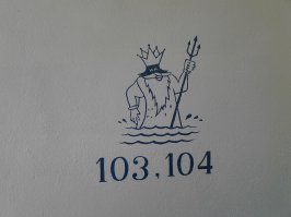а мы думали, что посылали Вас работать.

завтра же чтоб за билеты в кассу оплатили!

.
