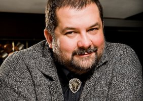 лукьяненко тему ночного дозора и иных у жоры мартина сп...подглядел!