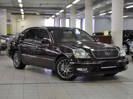 автор забыл еще, что за 400 штук можно купить 2001-2002 год вот такой лексус.
По своим характеристикам равный мерсу и бмв семерке, остальные не ровня ему...