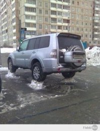 Пошутили над соседом после обильного снегопада, пока тот в отъезде