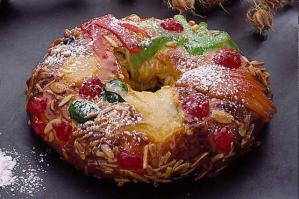 Португалия - bolo de Rei (королевский пирог):