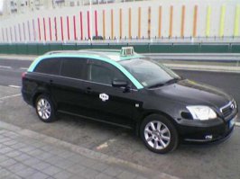 Португалия, либо желтые, либо черные с зеленой крышей: