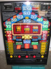 я свои деньги сюда кидаю..и друзья приходят и помогают)