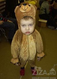 А рядом с "канарейкой" обычно костюм кентавра и медвежонка :)