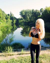 Как же забыли о Лере? Что удивило - участник сообщества антимайдан.
Жаль это не спасает её от астральных тараканов.