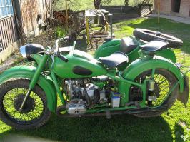 Вот такой был у деда. Он реально всепогодный, вот только дед не все погодный был))