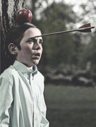 Только лук ему не давайте, а то вот так будет, наверняка!