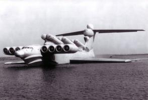 Это венец данной эволюции. Ему удалось оторваться от воды)