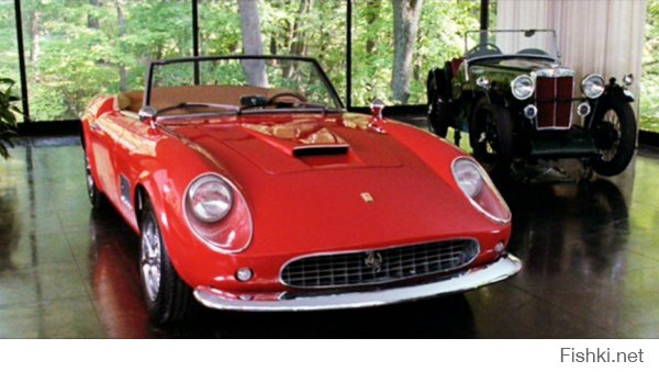 250-ая - красотка! С детства был влюблен в 250 GT Spyder California после просмотра "Феррис Бьюллер берет выходной"