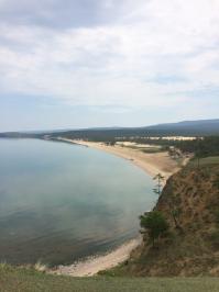 Сам недавно оттуда приехал, южную подкову всю искатал. На фото Транссиб, шаман-камень (шаманка), пляж у шаманки, о.Ольхон.
Красоты невероятные, и удачно попал, тут было +10, там +30 :)