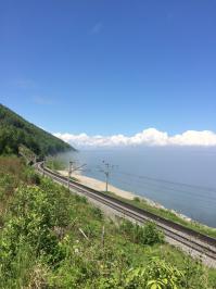 Сам недавно оттуда приехал, южную подкову всю искатал. На фото Транссиб, шаман-камень (шаманка), пляж у шаманки, о.Ольхон.
Красоты невероятные, и удачно попал, тут было +10, там +30 :)