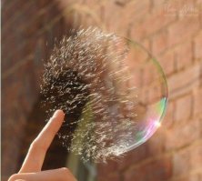 Ни один мастер не вылепит из снега то, что может вылепить природа