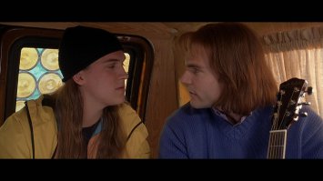 Бетховен (согласно глупенькой легенде), создал метроном. Он всю жизнь был офигенным композитором и оглох на старости лет. Но вибрации мы можем ощущать кожей, а здесь мы говорим о состоявшемся художнике, который не видит (??!!!???).
Будь ты продавцом картин, что-б ты сделал для продвижения подобного продукта?
З.Ы.
Так и вспоминаю Джея.
- Ты не понял меня, любитель братьев наших меньших...