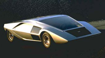 1970 Lancia Stratos Zero - помню лет 20-23 назад был у бабушки в гостях и тыкая в немногочисленные каналы телевизора "кварц" поймал клип Майкла Джексона, где он превращался в эту тачку, а потом в трансформера. Мой мозг чуть на бекрень не свихнулся от офигенности увиденного!!