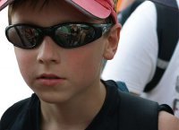 Куда пялимся?!