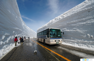 да просто снега мало