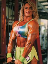 Denise Rutkowski, 1993 - 2 место мисс Олимпия, и она же в 2010. Бородка прикольная... м-да.