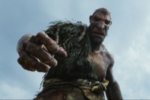 Как то с очень большим детиной пришлось в ринге драться. Руки длинные, ноги до моей головы поднимаются, пришлось кататься из угла в угол пока он носопырку чуть пониже к земле опустит, а потом выпрыгнув из положения мячик пробил пенальти в левый угол ринга. Тот до вечера чего то сказать пытался, потом приотпустило...
- Он не праильно дерётся!
