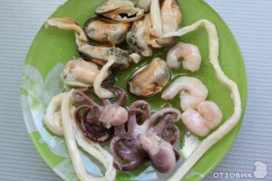 Без нужды не стал бы есть этот горошек. А вот такую штуку люблю и уважаю. ;)