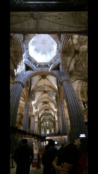 И еще 1 храм в Барселоне в самом центре города