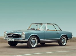 Вот правильный Мерседес! В духе времени!
Мечта...
или 230 SL - обязательно "небесно-голубого" цвета