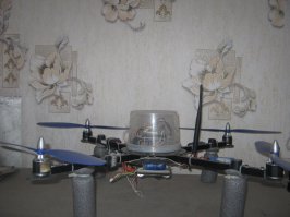 а это мой воспитанник, камера временно снята(работает как регистратор на машине)