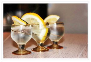 без вашего позволения чуть подправила фотографию... (уж больно домой хочется, а на работе как назло нет работы)