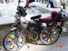 скоро сын подрастет и получит новенький велик с дизайном от александра