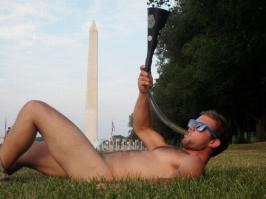 Нестандартные фотографии с памятниками