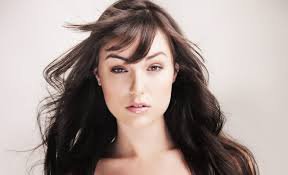 На последнем видео за рулём легковушки-рега: