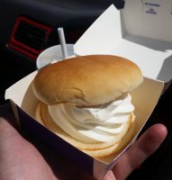 "Парень попросил сендвич с мороженным, McDonalds предоставил!"



Это сабвей, и соуса будет столько сколько закажешь.



Ага, и после того как они проготовятся в кипящем масле, перышко белоснежное высунется из наггета. 

картинки из контекста каждый второй может вытащить...