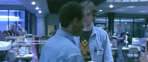 Тут чётче видно, что и надпись на русском языке Что то типа "...ила свобод...    .....опейки ст....."