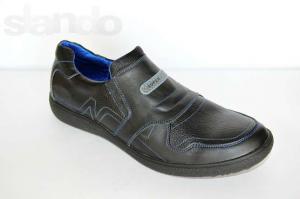 кроссовки с автоматическим крепежем давным давно существуют. называется "кроссовки на резинке".
автоматически растягиваются, когда ты продеваешь ногу и после того самостоятельно автоматически стягиваются