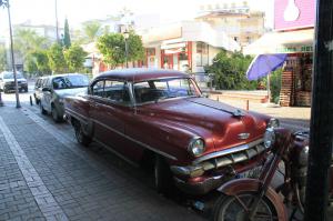 Салон-музей старинных авто в турецкой глубинке