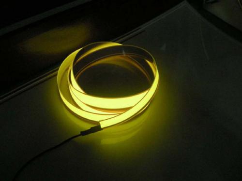 это не диодная лента, это световой шнур, хотя еще есть световая лента (не как диодная), но тут именно шнур!