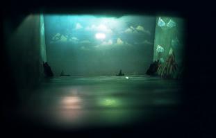 чего стоит только один такой вот автомат!?
я играл бы сутками.
помню запах резины этой...

вот что такое игровой автомат, а не херня всякая.