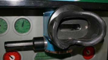 чего стоит только один такой вот автомат!?
я играл бы сутками.
помню запах резины этой...

вот что такое игровой автомат, а не херня всякая.