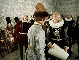 15 знаменитостей, которые попались на кражах