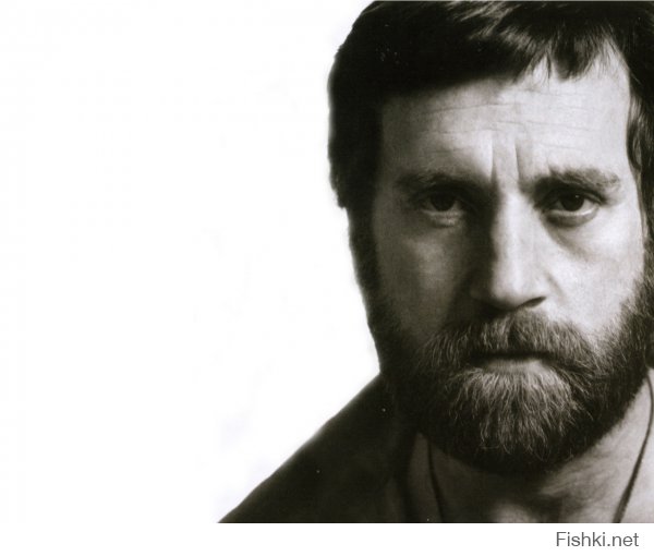 ПИШУ ПОД АККАУНТОМ МУЖА!
Лично я не любительница бород, хоть муж бреется раз в неделю-две. Но на большинстве фото автора сраные дрыщи-хипстеры, которые могут быть сексуальны лишь девочкам-недоделочкам "дом2/мтв-стайл". Борода кому идёт, кому нет, а мужская сексуальность/брутальность от бороды не зависит, если брать отдельно лицо.  В глазах, во взгляде всё. Ибо они зеркало души.

Примеры брутальных мужчин: