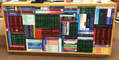 Сначала подумал что это монитор... долго не мог понять что там изображено.